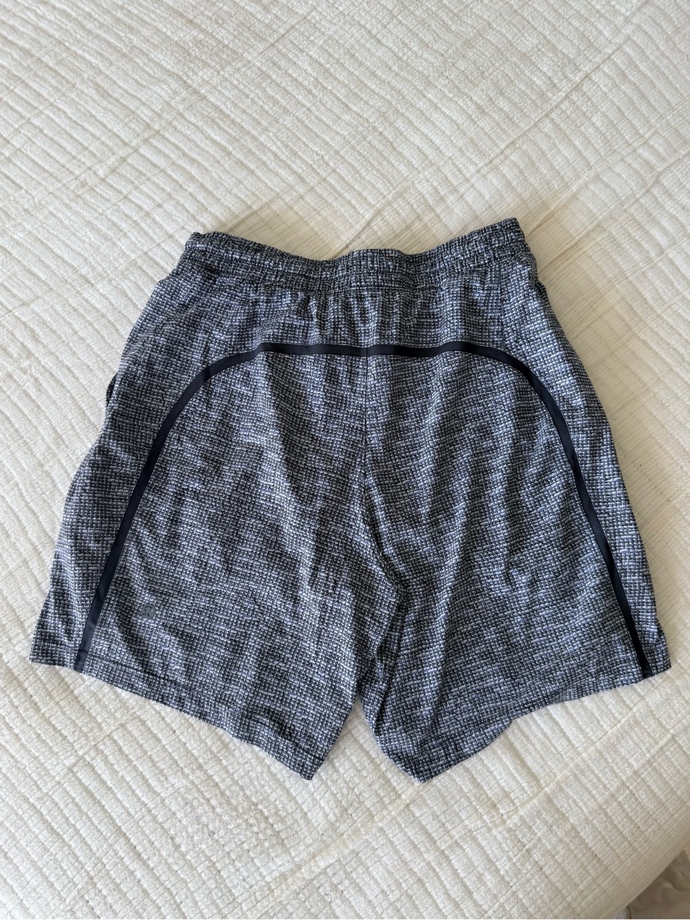 Lululemon Men’s Pace Breaker Linerless Shorts Fractured Grid Peri Purple S
